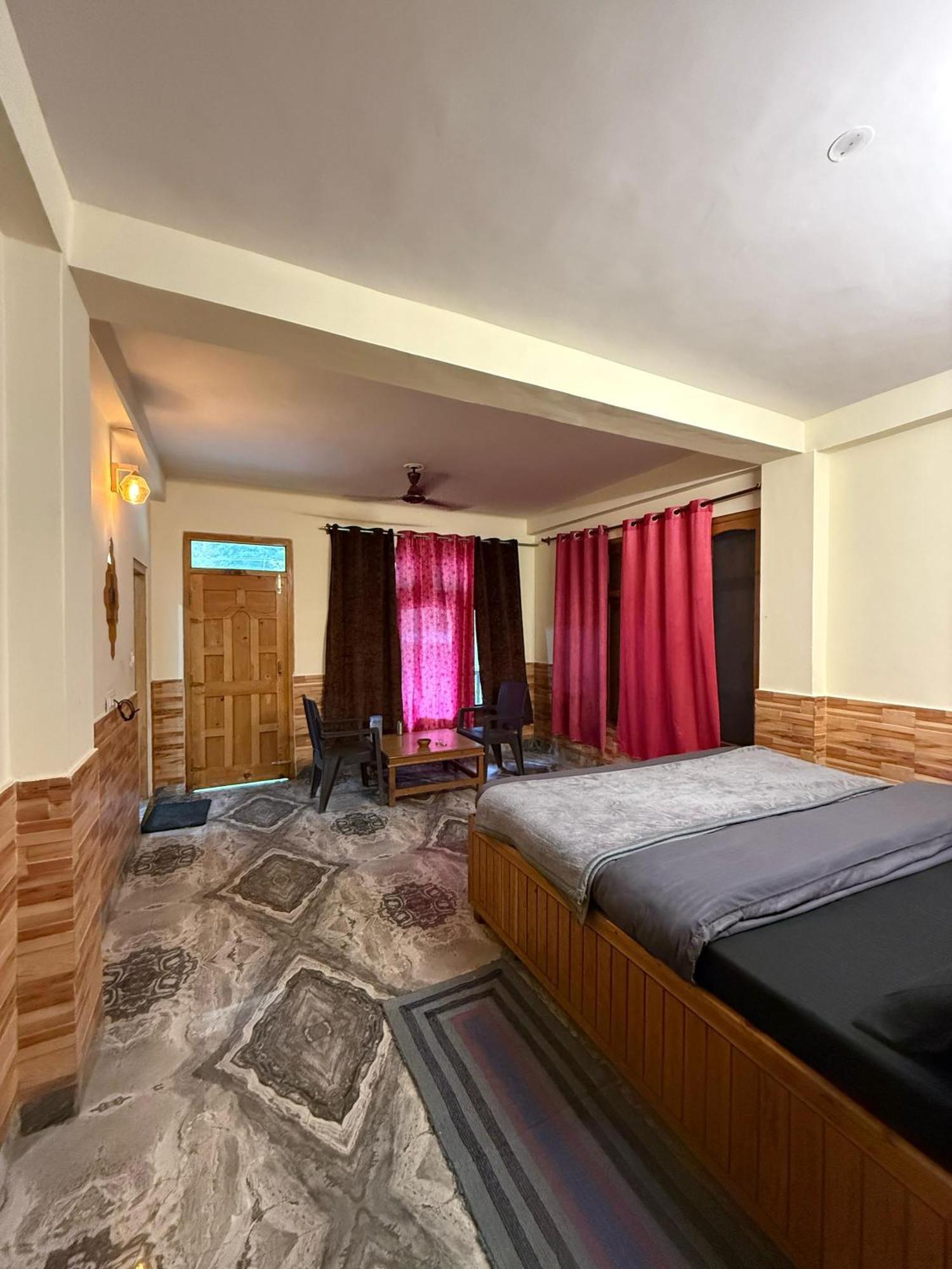 Отель Flipsyde Retreat Касоль Экстерьер фото